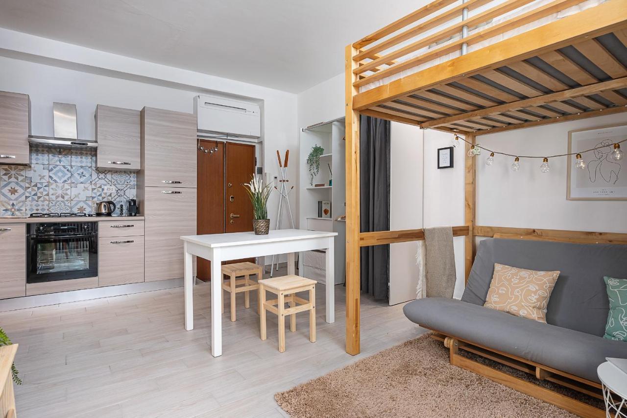 Design Suite In The Heart Of Bicocca University Milan Bagian luar foto