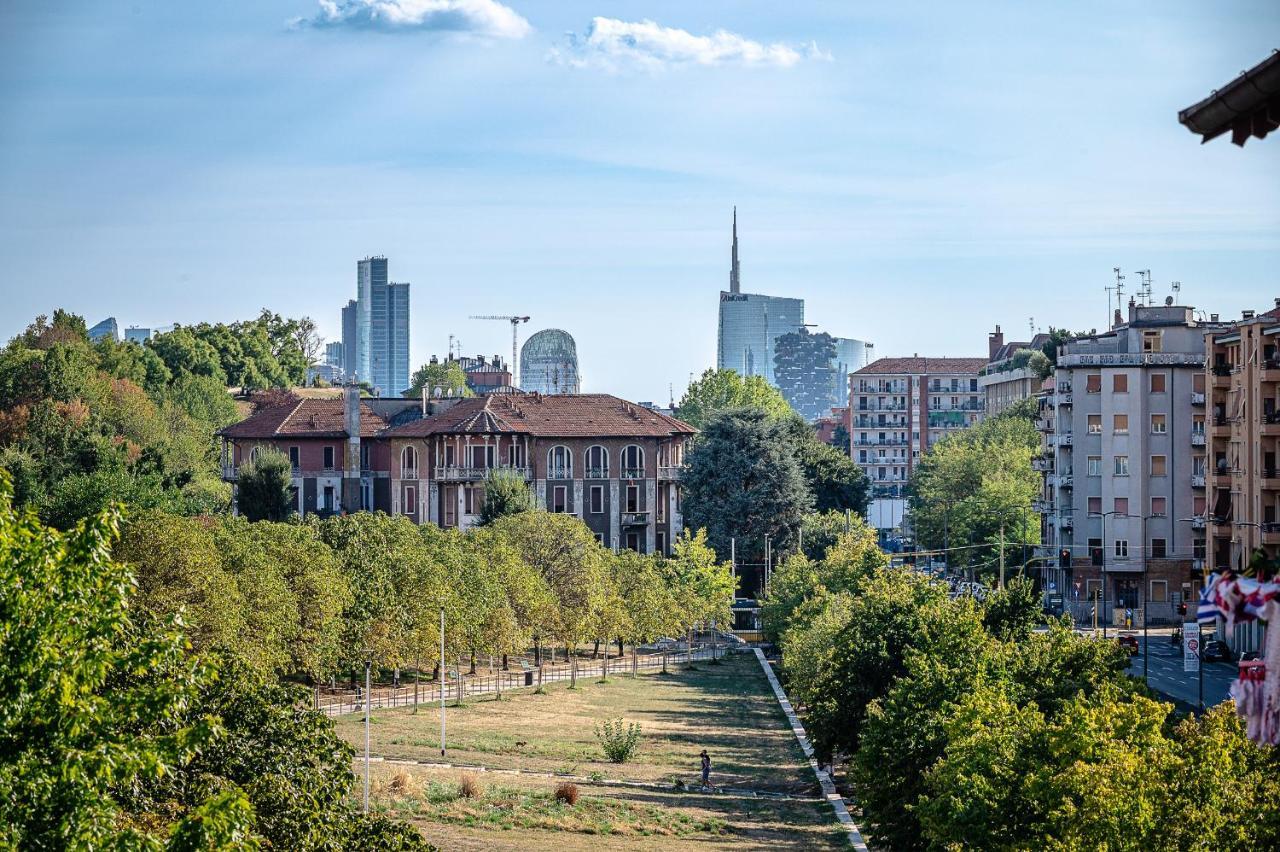 Design Suite In The Heart Of Bicocca University Milan Bagian luar foto